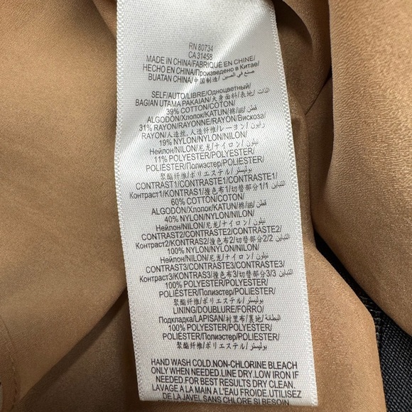 NWOT BCBGMAXAZRIA Eleanor Short-Sleeve A-Line Lace
Dress Black 0 - Picture 12 of 13